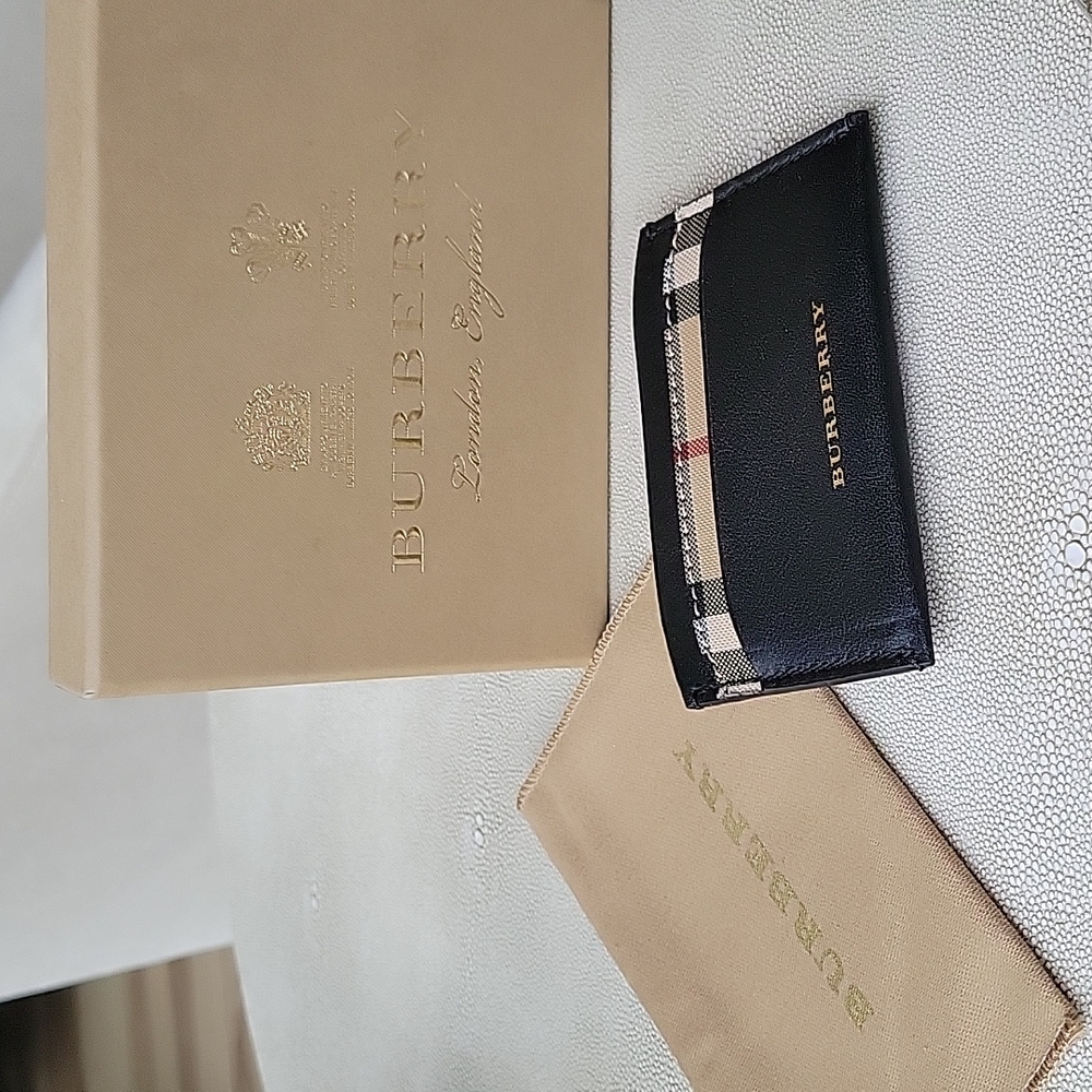 NEW Burberry card holder. Comes with box and dust bag